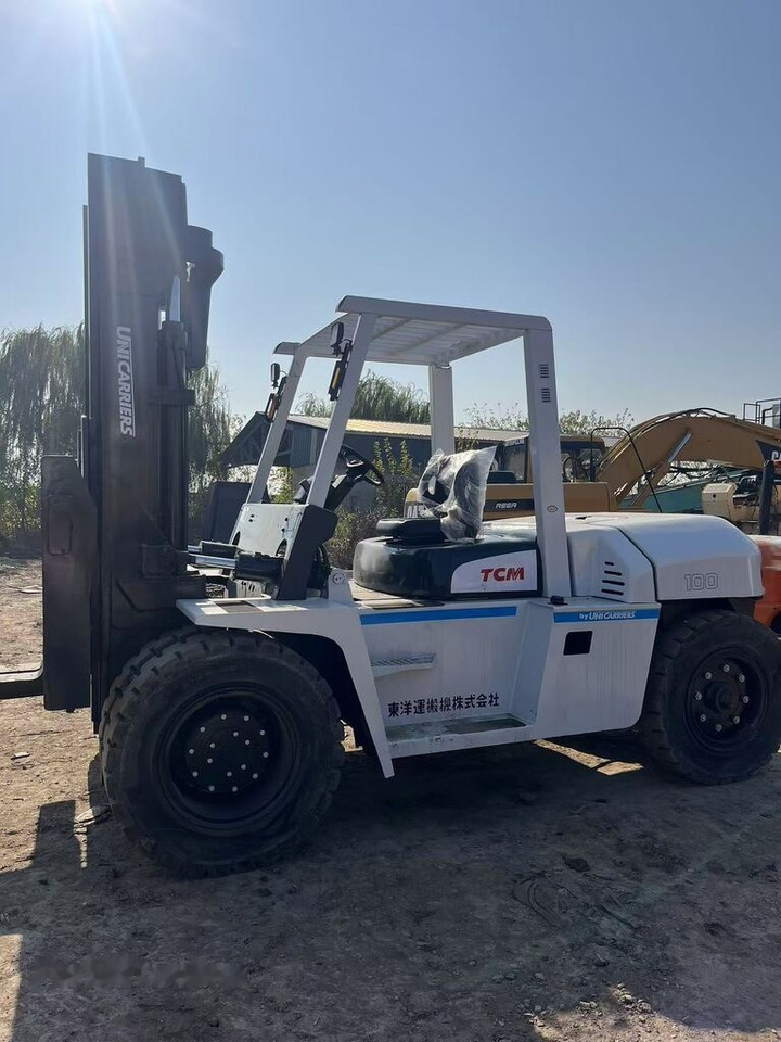 TCM FD100 - Дизельный погрузчик: фото 2 TCM FD100 - Дизельный погрузчик: фото 2