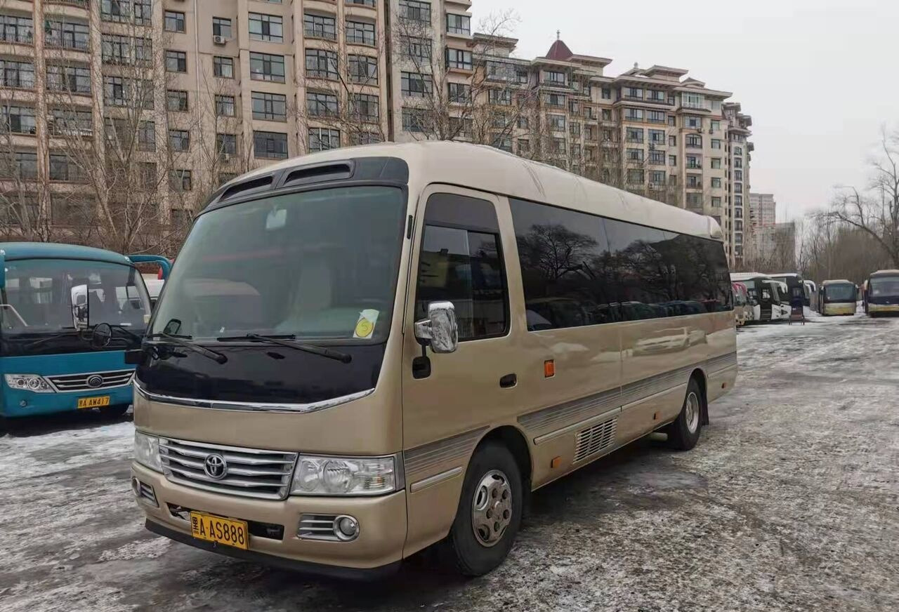 Toyota Coaster - Микроавтобус, Пассажирский фургон: фото 1 Toyota Coaster - Микроавтобус, Пассажирский фургон: фото 1