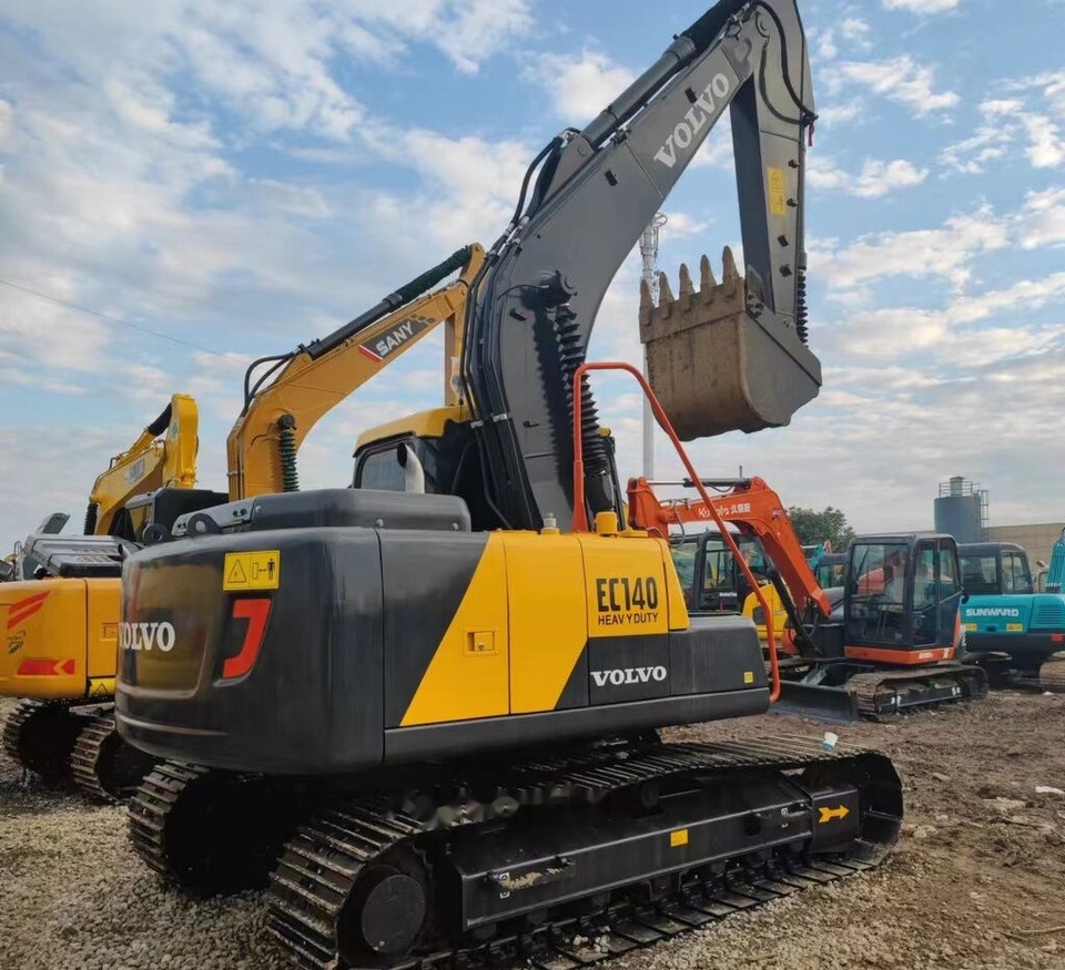 Гусеничный экскаватор Volvo EC140: фото 6 Гусеничный экскаватор Volvo EC140: фото 6