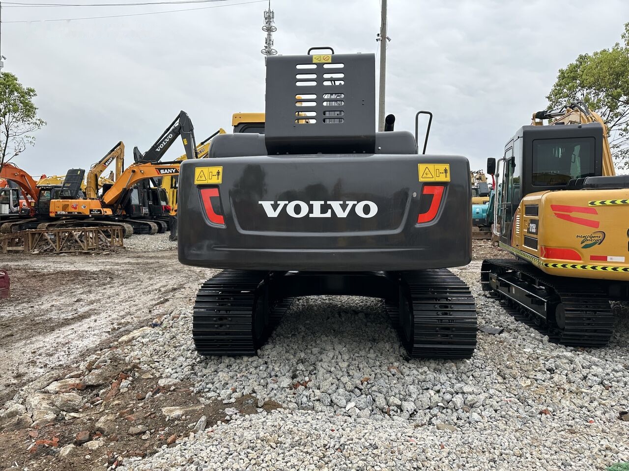 Volvo EC210 - Гусеничный экскаватор: фото 5 Volvo EC210 - Гусеничный экскаватор: фото 5