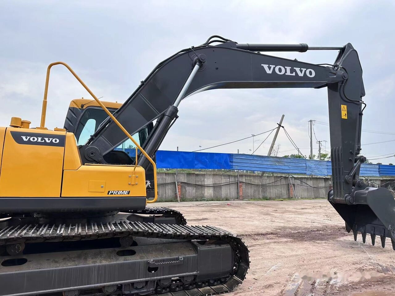 Volvo EC240 - Гусеничный экскаватор: фото 1 Volvo EC240 - Гусеничный экскаватор: фото 1