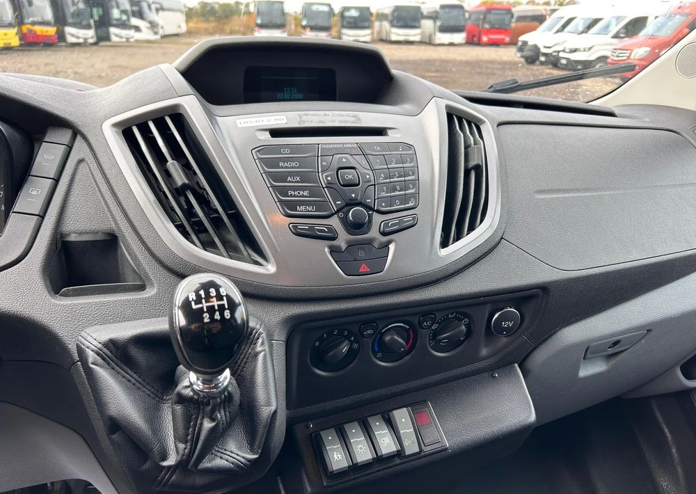 Микроавтобус, Пассажирский фургон Ford Transit: фото 18