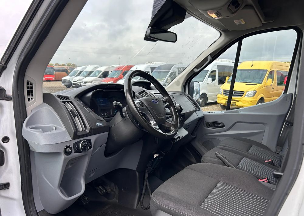 Микроавтобус, Пассажирский фургон Ford Transit: фото 12