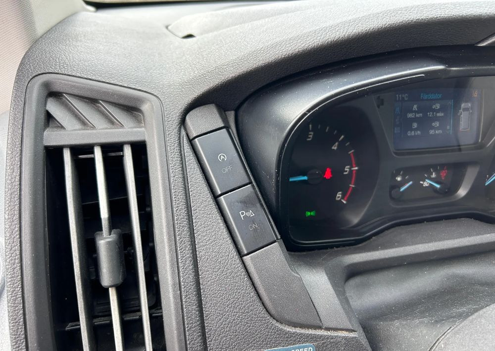 Микроавтобус, Пассажирский фургон Ford Transit: фото 15