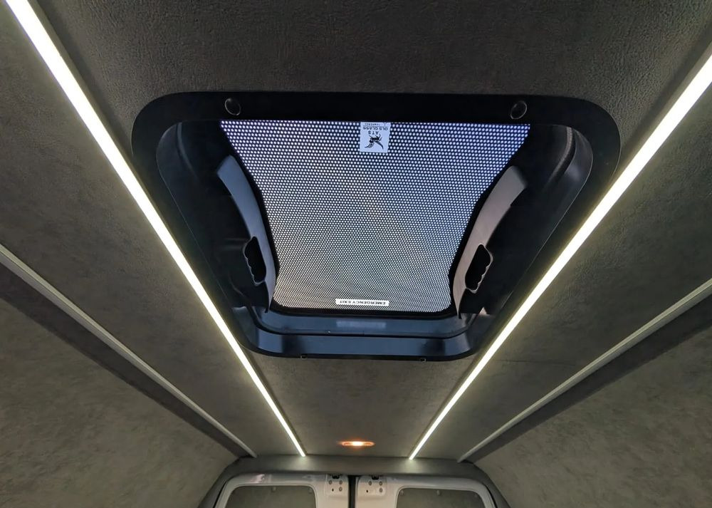 Микроавтобус, Электробус Mercedes-Benz eSprinter: фото 19