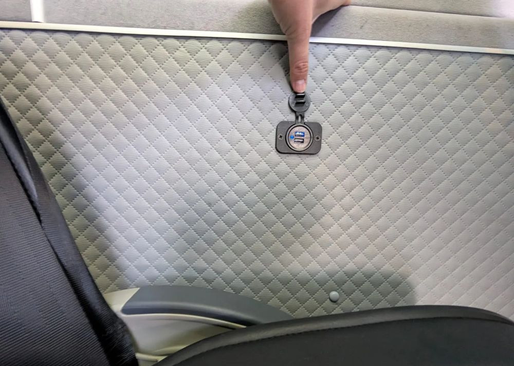 Микроавтобус, Электробус Mercedes-Benz eSprinter: фото 18