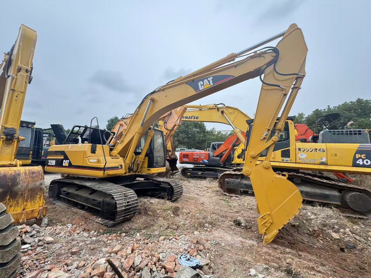 CATERPILLAR 320B - Гусеничный экскаватор: фото 2 CATERPILLAR 320B - Гусеничный экскаватор: фото 2