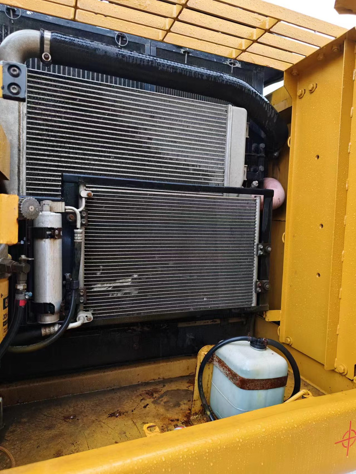 Гусеничный экскаватор CATERPILLAR 320D2 CAT: фото 7 Гусеничный экскаватор CATERPILLAR 320D2 CAT: фото 7