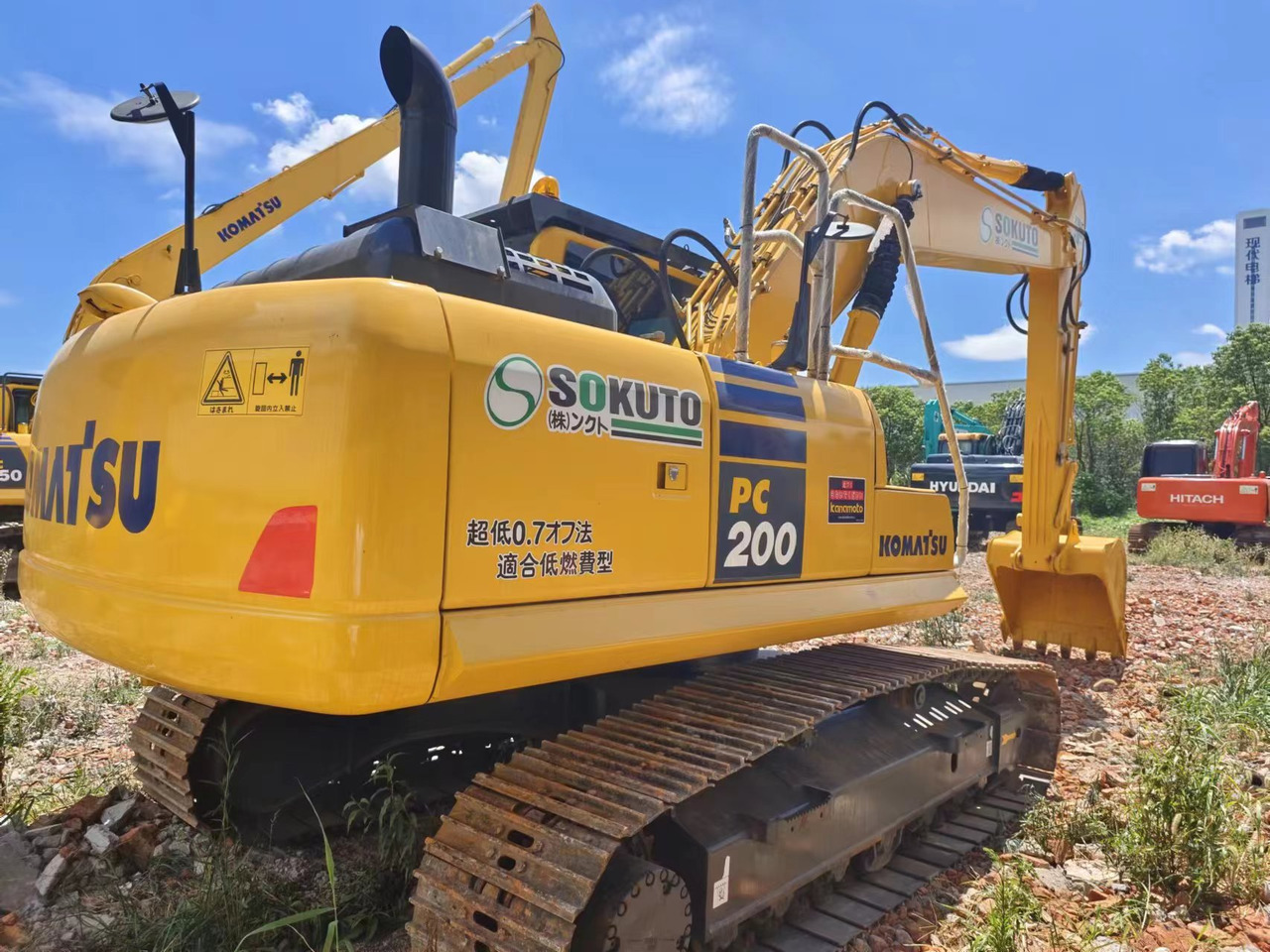 KOMATSU PC200-8N1 surplus Japan PC55 PC60-7 PC200-7 PC200-8 - Гусеничный экскаватор: фото 3 KOMATSU PC200-8N1 surplus Japan PC55 PC60-7 PC200-7 PC200-8 - Гусеничный экскаватор: фото 3