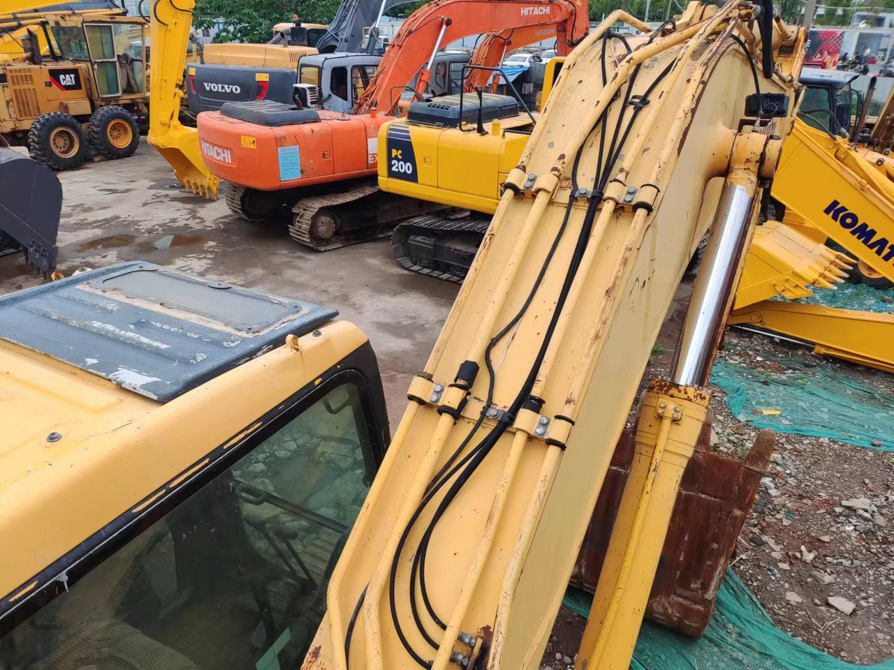 KOMATSU PC300-7 - Гусеничный экскаватор: фото 3 KOMATSU PC300-7 - Гусеничный экскаватор: фото 3