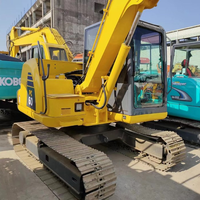 KOMATSU PC60-8 - Мини-экскаватор: фото 1 KOMATSU PC60-8 - Мини-экскаватор: фото 1