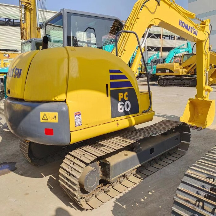 KOMATSU PC60-8 - Мини-экскаватор: фото 4 KOMATSU PC60-8 - Мини-экскаватор: фото 4