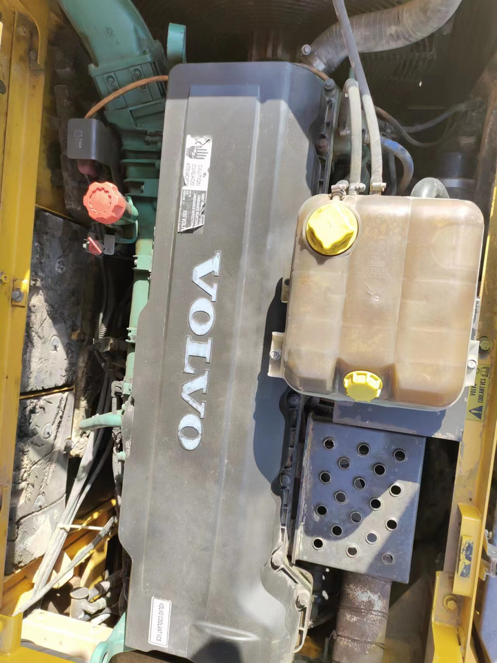 VOLVO EC460 - Гусеничный экскаватор: фото 5 VOLVO EC460 - Гусеничный экскаватор: фото 5