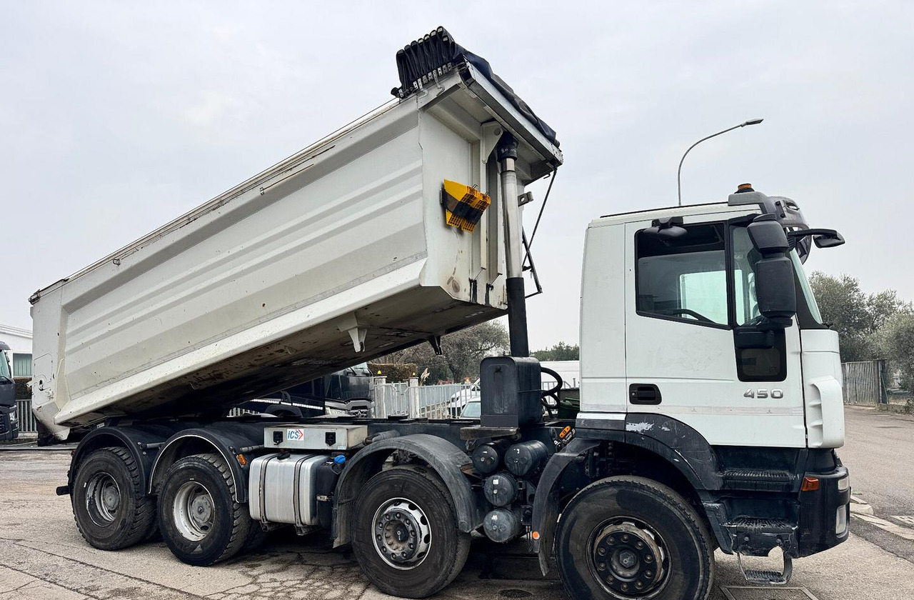 Iveco Trakker 410T/ 450 Ribaltabile Posteriore - Самосвал: фото 3 Iveco Trakker 410T/ 450 Ribaltabile Posteriore - Самосвал: фото 3