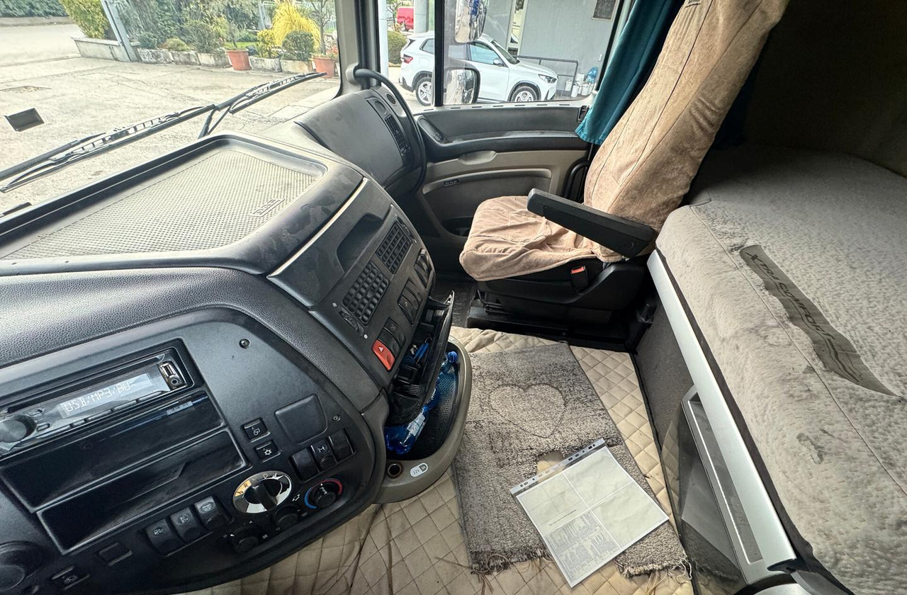 DAF XF 105.460 - 2010 - AUTOMATICO - Тягач: фото 4 DAF XF 105.460 - 2010 - AUTOMATICO - Тягач: фото 4