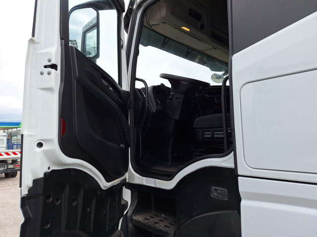 IVECO Massif ne postoji - Тягач: фото 2 IVECO Massif ne postoji - Тягач: фото 2