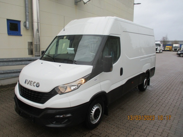 IVECO Daily 35S16V - Цельнометаллический фургон: фото 1 IVECO Daily 35S16V - Цельнометаллический фургон: фото 1