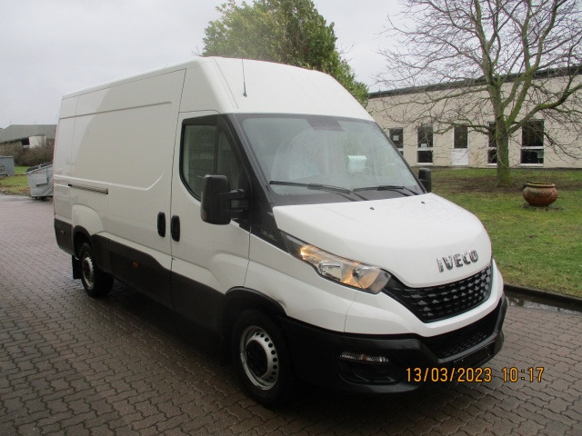 IVECO Daily 35S16V - Цельнометаллический фургон: фото 2 IVECO Daily 35S16V - Цельнометаллический фургон: фото 2