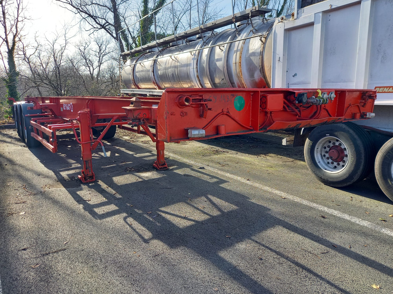 FREJAT - Полуприцеп-контейнеровоз/ Сменный кузов: фото 1 FREJAT - Полуприцеп-контейнеровоз/ Сменный кузов: фото 1