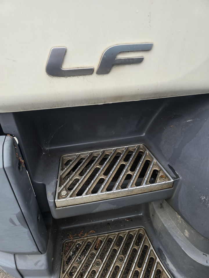 DAF LF 320 - Грузовик с закрытым кузовом: фото 3 DAF LF 320 - Грузовик с закрытым кузовом: фото 3