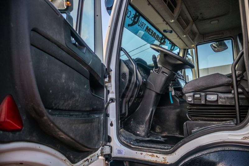 Iveco EUROTRAKKER 400+BAND/TAPIS/BELT-T40 - Автобетоносмеситель: фото 5 Iveco EUROTRAKKER 400+BAND/TAPIS/BELT-T40 - Автобетоносмеситель: фото 5