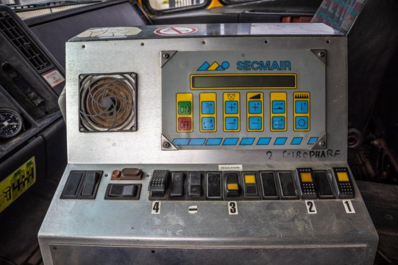 Самосвал Mercedes SK 2531-6X2-PATA/BITUMEN/ASFALT/GOUDRON: фото 6 Самосвал Mercedes SK 2531-6X2-PATA/BITUMEN/ASFALT/GOUDRON: фото 6