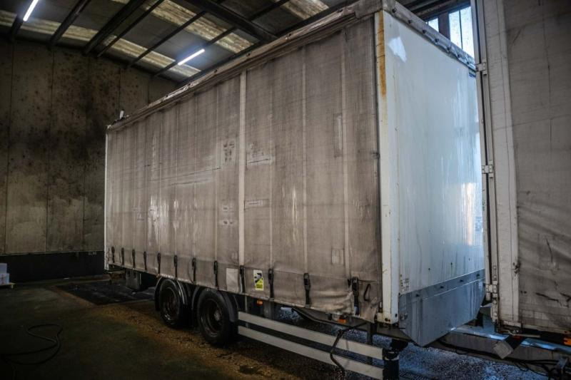 ROBUSTE-KAISER GRAND VOLUME+TOIT DECOUVRABLE - Тентованный прицеп: фото 2 ROBUSTE-KAISER GRAND VOLUME+TOIT DECOUVRABLE - Тентованный прицеп: фото 2