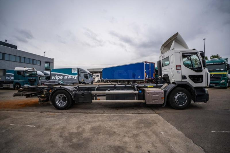 Renault D WIDE 380 DXI+DHOLLANDIA 1.5 T - Грузовик-контейнеровоз/ Сменный кузов: фото 3 Renault D WIDE 380 DXI+DHOLLANDIA 1.5 T - Грузовик-контейнеровоз/ Сменный кузов: фото 3