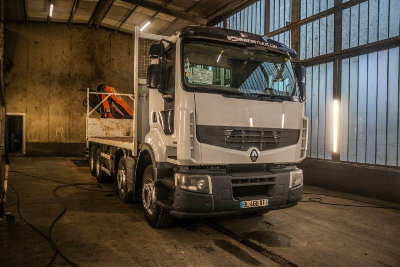 Renault KERAX 380DXI-8x4+PK18TM/3EXT - Грузовик бортовой/ Платформа, Автоманипулятор: фото 2 Renault KERAX 380DXI-8x4+PK18TM/3EXT - Грузовик бортовой/ Платформа, Автоманипулятор: фото 2