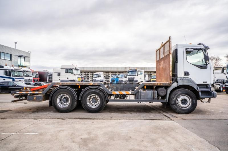 Renault KERAX 420 - Эвакуатор: фото 3 Renault KERAX 420 - Эвакуатор: фото 3