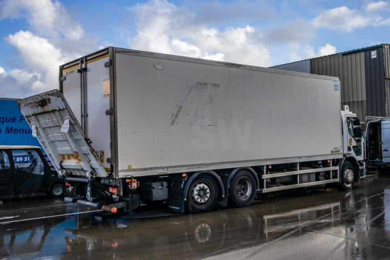 Renault PREMIUM 310DXI+E5+CARRIER+ENGINE PROBLEM - Рефрижератор: фото 3 Renault PREMIUM 310DXI+E5+CARRIER+ENGINE PROBLEM - Рефрижератор: фото 3