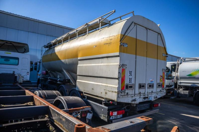 Renault PREMIUM 320 DXI+CITERNE ALIMENTAIRE ( engine problem) - Грузовик-цистерна: фото 4 Renault PREMIUM 320 DXI+CITERNE ALIMENTAIRE ( engine problem) - Грузовик-цистерна: фото 4