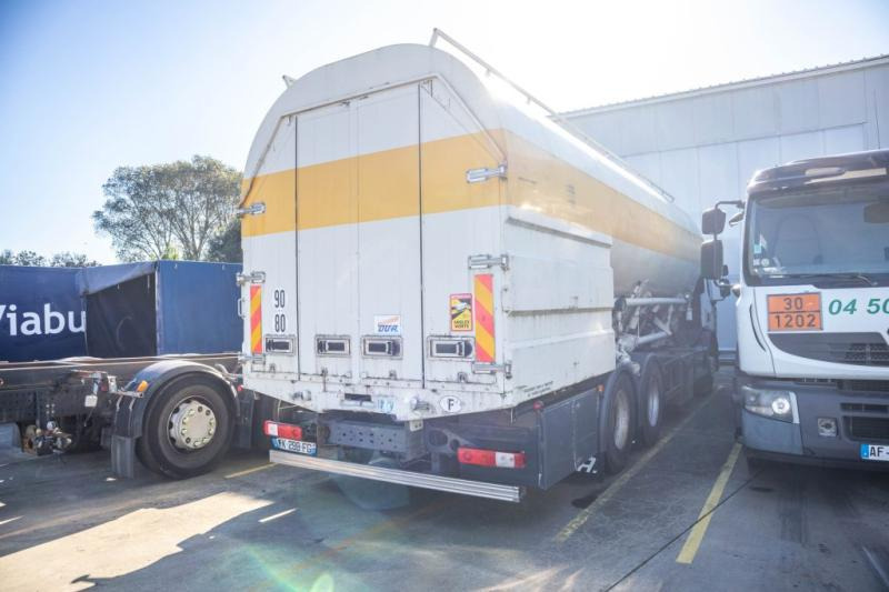 Renault PREMIUM 320 DXI+CITERNE ALIMENTAIRE ( engine problem) - Грузовик-цистерна: фото 3 Renault PREMIUM 320 DXI+CITERNE ALIMENTAIRE ( engine problem) - Грузовик-цистерна: фото 3