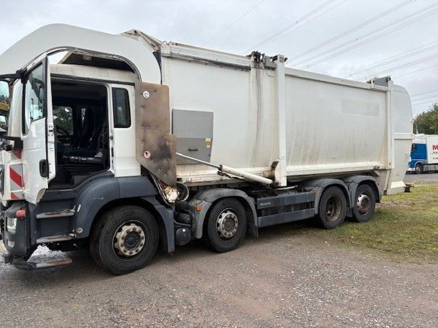 MAN 35.360 8x2 - Мусоровоз: фото 2 MAN 35.360 8x2 - Мусоровоз: фото 2