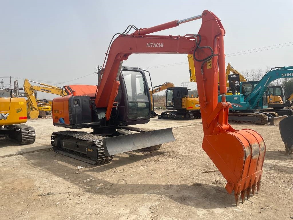 Hitachi ZX 70 - Мини-экскаватор: фото 2 Hitachi ZX 70 - Мини-экскаватор: фото 2