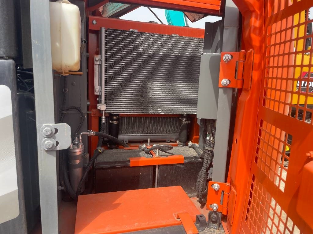 Hitachi ZX 70 - Мини-экскаватор: фото 4 Hitachi ZX 70 - Мини-экскаватор: фото 4