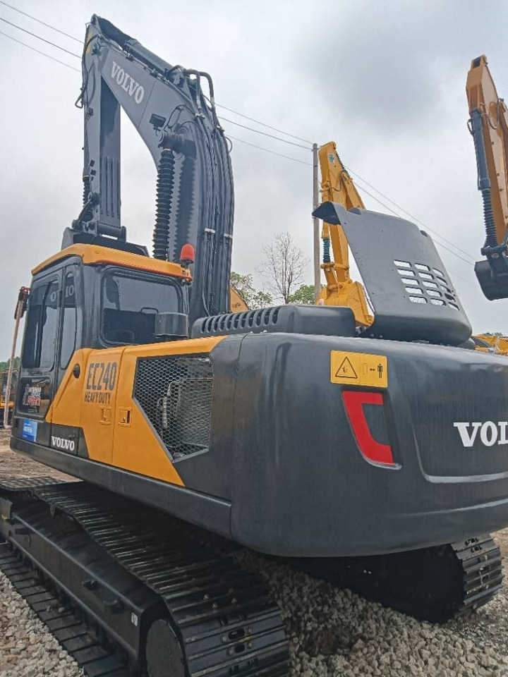 Volvo EC 240 - Гусеничный экскаватор: фото 3 Volvo EC 240 - Гусеничный экскаватор: фото 3