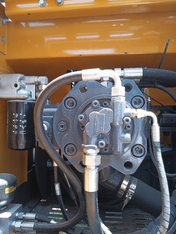 XCMG XE 215 DA - Гусеничный экскаватор: фото 5 XCMG XE 215 DA - Гусеничный экскаватор: фото 5