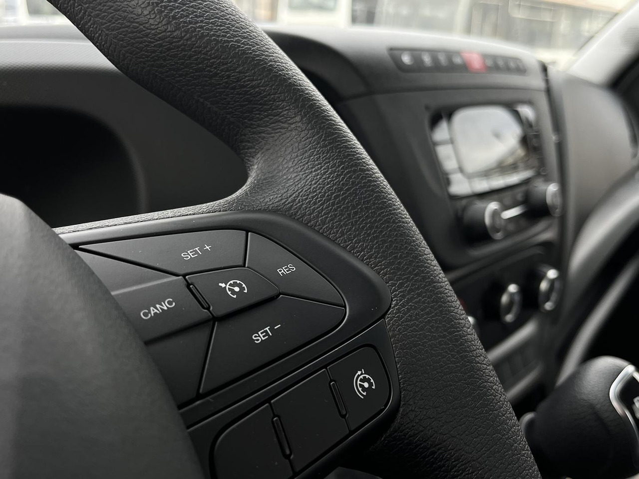 Малотоннажный самосвал Iveco DAILY SKLÁPAČ, 2.3D, 35S16H: фото 18 Малотоннажный самосвал Iveco DAILY SKLÁPAČ, 2.3D, 35S16H: фото 18