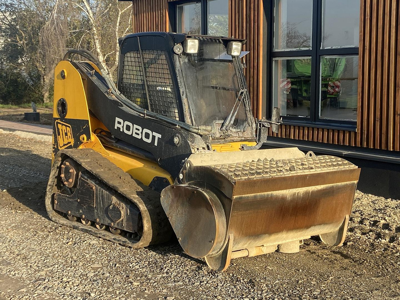 JCB 190T, 46kW, Pásový nakladač - Мини-погрузчик с бортовым поворотом: фото 5 JCB 190T, 46kW, Pásový nakladač - Мини-погрузчик с бортовым поворотом: фото 5