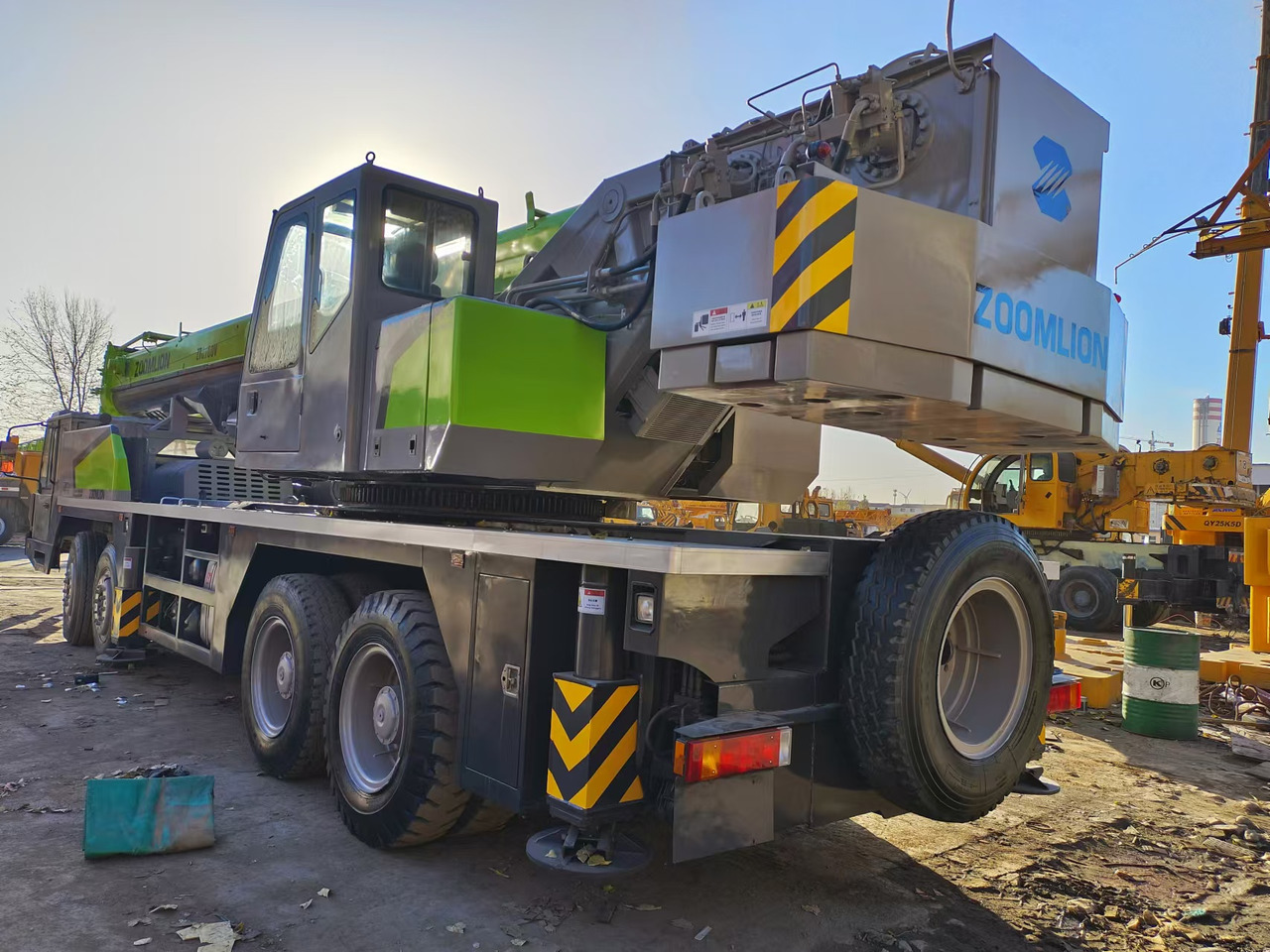 Zoomlion ZTC700V - Мобильный кран: фото 2 Zoomlion ZTC700V - Мобильный кран: фото 2