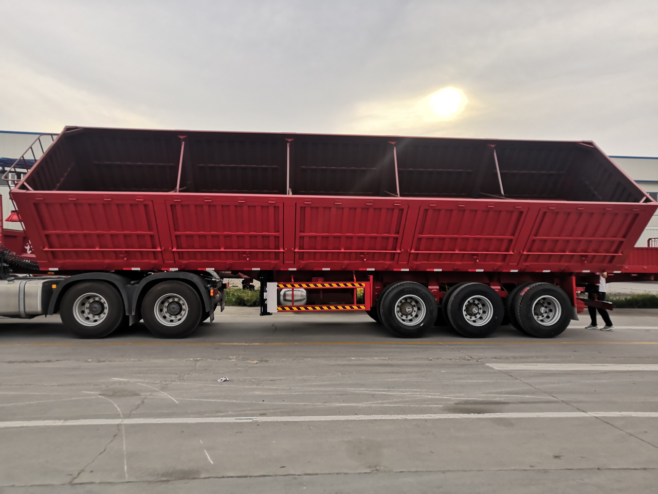 JSIE JSIE9400ZXC - Самосвальный полуприцеп: фото 2 JSIE JSIE9400ZXC - Самосвальный полуприцеп: фото 2