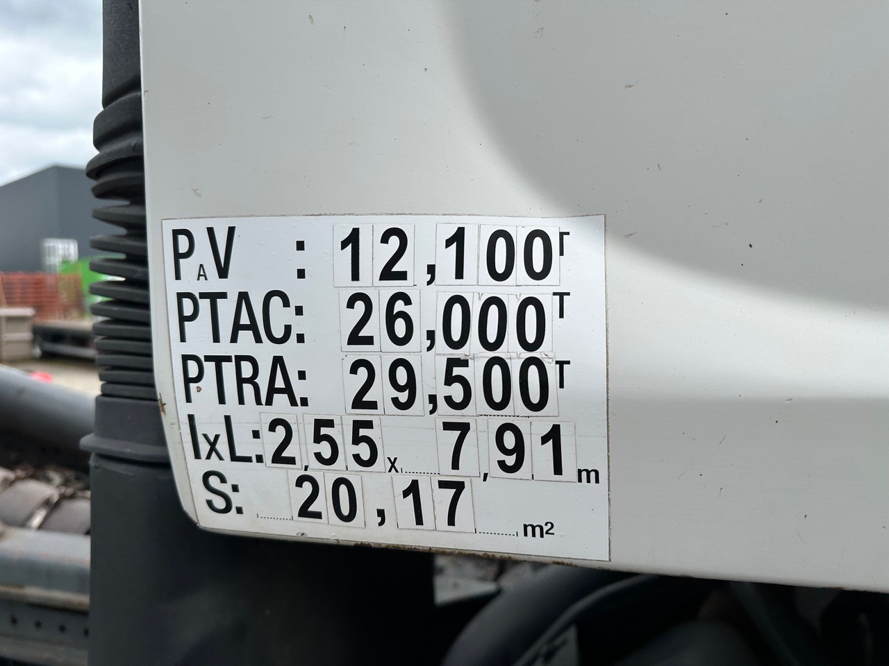 RENAULT KERAX 370 DCI - Крюковой мультилифт: фото 5 RENAULT KERAX 370 DCI - Крюковой мультилифт: фото 5