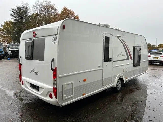 Bürstner Averso Top 545 TS - Прицеп дача: фото 3 Bürstner Averso Top 545 TS - Прицеп дача: фото 3