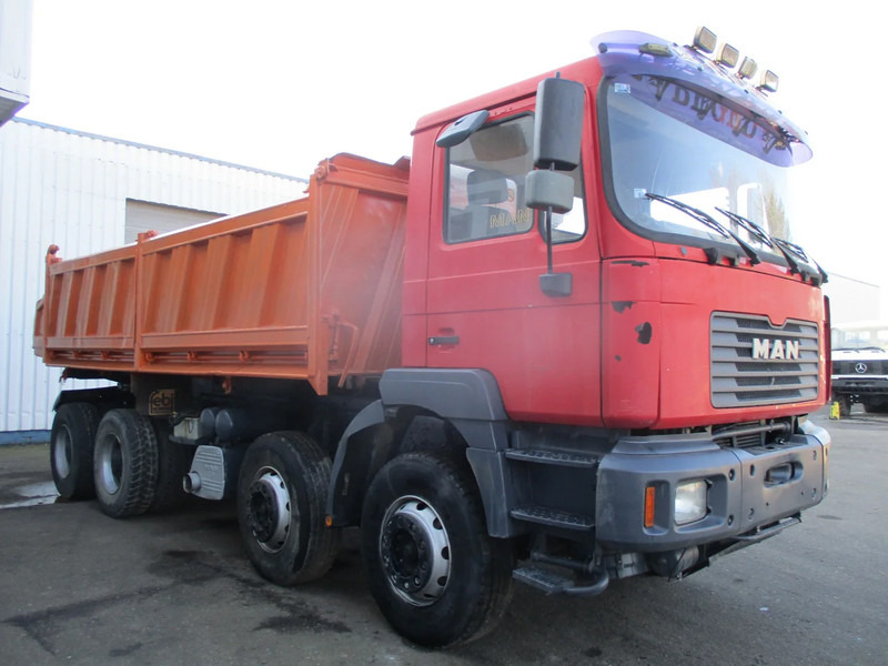 MAN 35.414 , 8x4 , ZF Manual , EURO 3 , 3 way tipper , Spring suspension - Самосвал: фото 4 MAN 35.414 , 8x4 , ZF Manual , EURO 3 , 3 way tipper , Spring suspension - Самосвал: фото 4
