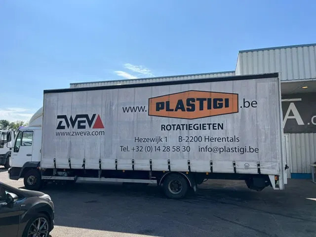 MAN LE 12 - 220C - Тентованный грузовик: фото 2 MAN LE 12 - 220C - Тентованный грузовик: фото 2