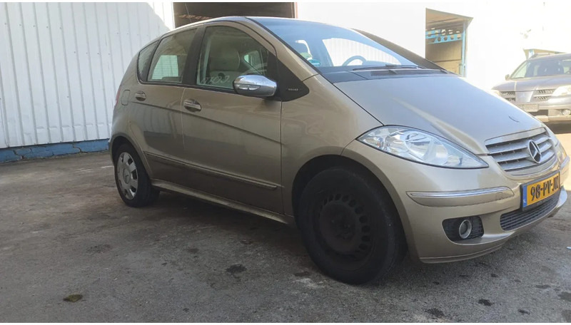 Mercedes-Benz A-Klasse 170 , Airco , leder , distrbute ketting maakt lawaai - Хэтчбек: фото 4 Mercedes-Benz A-Klasse 170 , Airco , leder , distrbute ketting maakt lawaai - Хэтчбек: фото 4