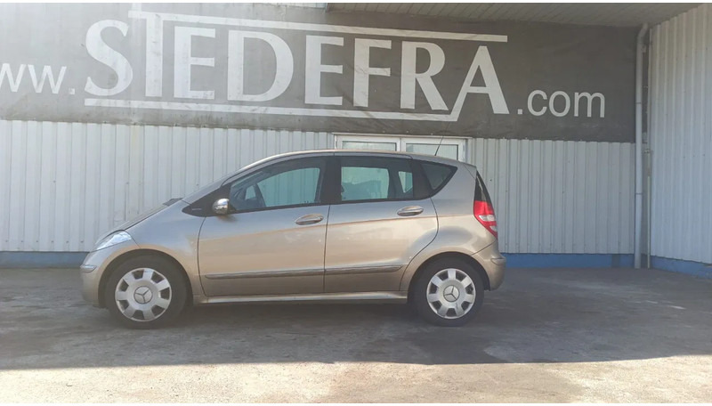 Mercedes-Benz A-Klasse 170 , Airco , leder , distrbute ketting maakt lawaai - Хэтчбек: фото 2 Mercedes-Benz A-Klasse 170 , Airco , leder , distrbute ketting maakt lawaai - Хэтчбек: фото 2