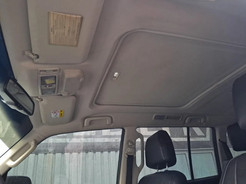 Легковой автомобиль Mitsubishi Pajero GLS 3.5 - V6 , 4x4 , 7 Pers., Full Option: фото 20 Легковой автомобиль Mitsubishi Pajero GLS 3.5 - V6 , 4x4 , 7 Pers., Full Option: фото 20