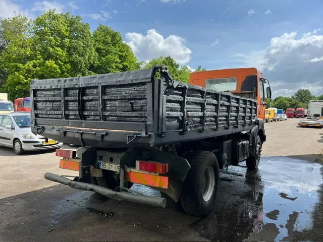 Renault Kerax 270 DCI , Manual , 3 way tipper , Spring suspension - Самосвал: фото 3 Renault Kerax 270 DCI , Manual , 3 way tipper , Spring suspension - Самосвал: фото 3